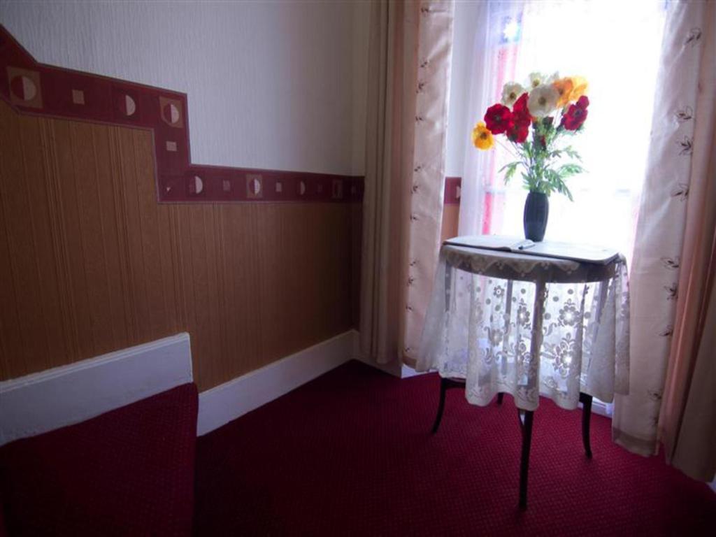 คิงส์ อาร์ม Hotel ลอสท์วิธีล ภายนอก รูปภาพ